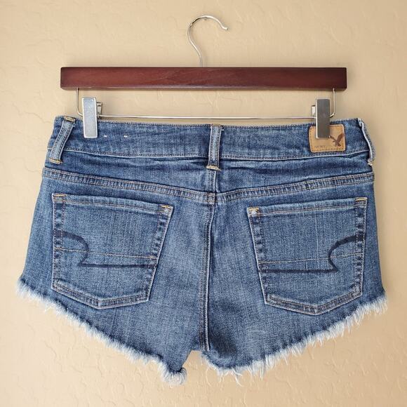 American Eagle Floral Embroidered Cutoff Shorts - Picture 5 of 9